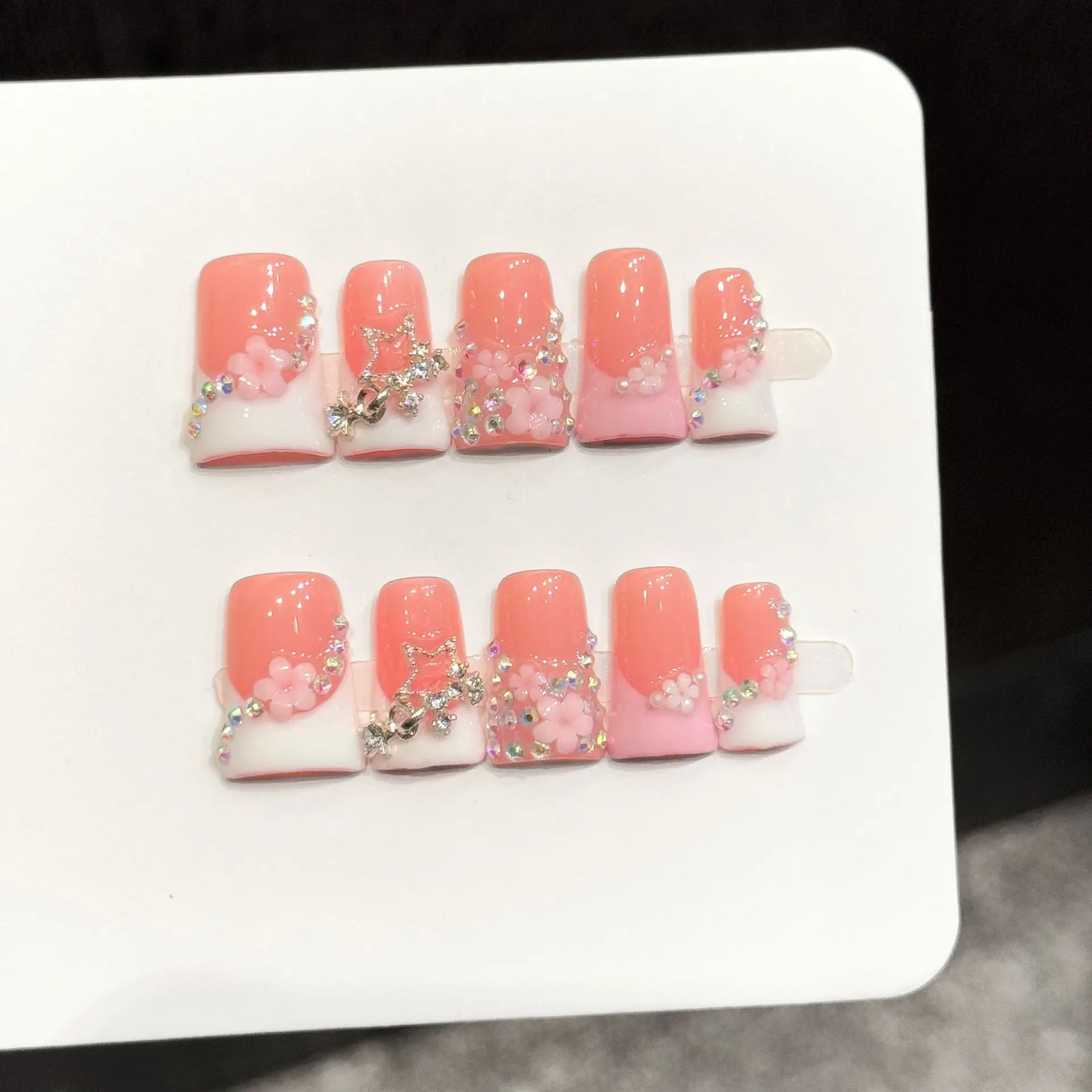 10Pcs Pink White French Duckbill Handmade Press on Nails 3D Cherry Flower False Nails with Star Design Short Simple Nail Art 네일팁
10Pcs Pink White French Duckbill Handmade Press on Nails 3D Cherry Flower False Nails with Star Design Short Simple Nail Art 네일팁