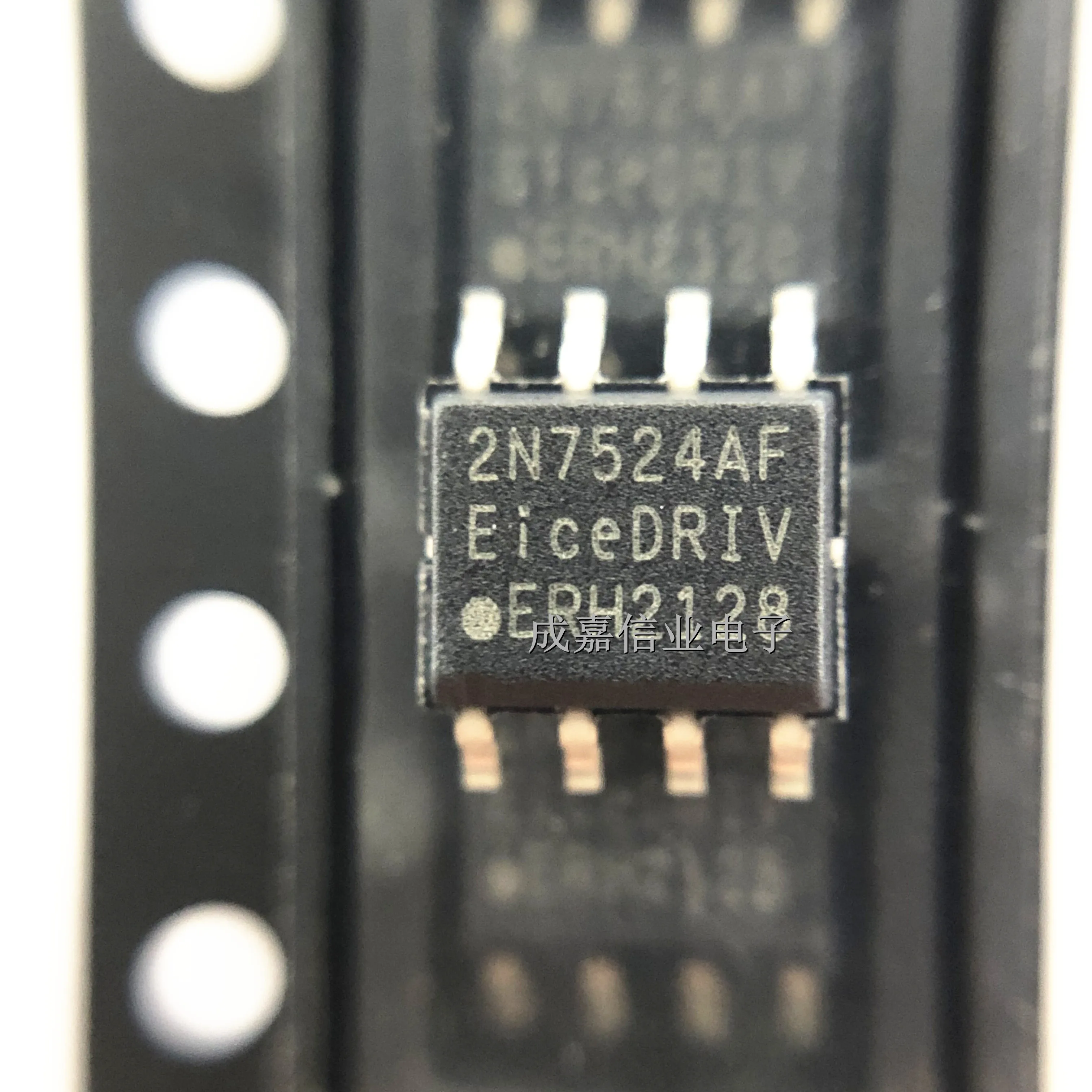 10pcs/Lot 2EDN7524F SOP-8 2N7524AF Gate Drivers DRIVER IC 5A 2-OUT Low Side Non-Inv 8-Pin Operating Temperature:- 40C-+ 150 C
10pcs/Lot 2EDN7524F SOP-8 2N7524AF Gate Drivers DRIVER IC 5A 2-OUT Low Side Non-Inv 8-Pin Operating Temperature:- 40C-+ 150 C