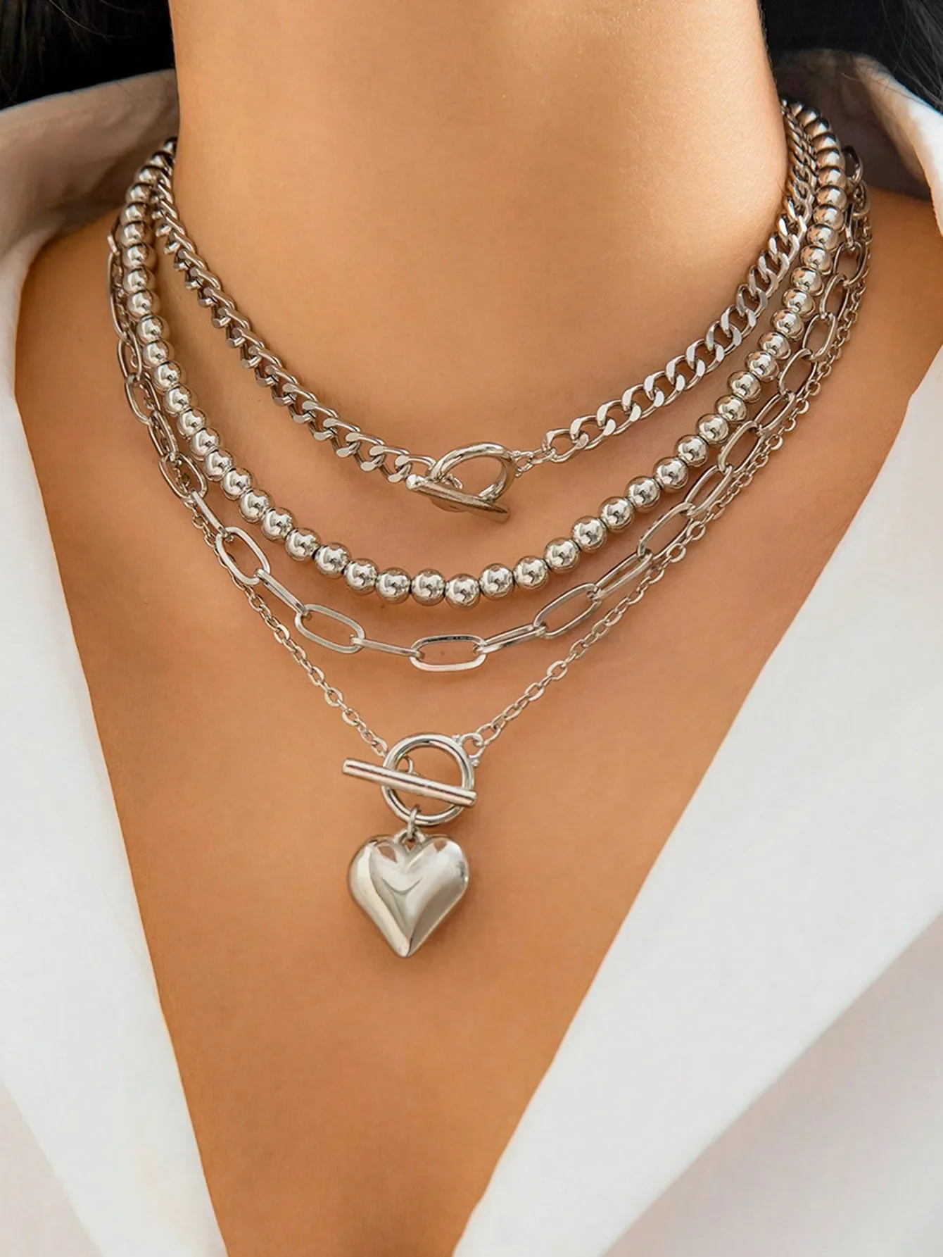 4pcs Stylish Punk Goth Beaded Metal Balloon Heart Pendant Romantic Surprise Gift Versatile Necklace
4pcs Stylish Punk Goth Beaded Metal Balloon Heart Pendant Romantic Surprise Gift Versatile Necklace