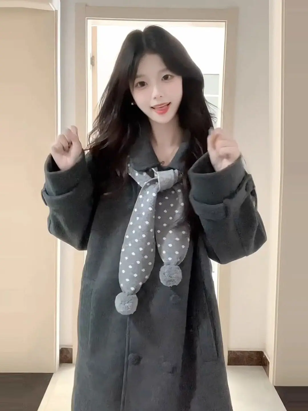 Ay шерстяное пальто, женское свободное пальто, корейское пальто, маленькая зимняя верхняя одежда Fraance Wind, универсальное большое пальто
Ay шерстяное пальто, женское свободное пальто, корейское пальто, маленькая зимняя верхняя одежда Fraance Wind, универсальное большое пальто