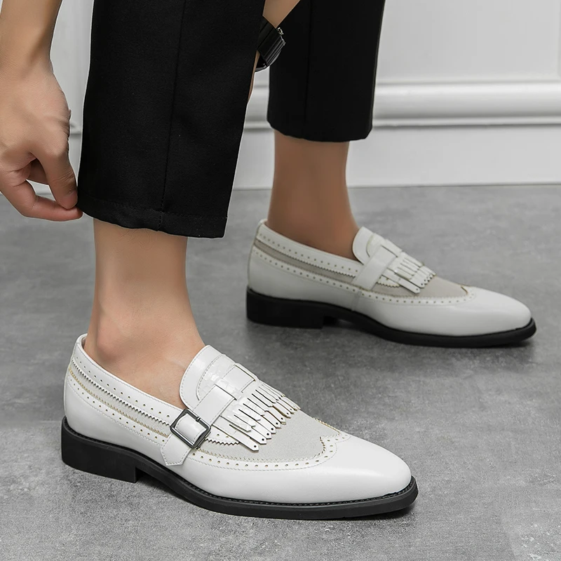 New designer men's loafers Fashionable New British styles Outdoor Trendy Streets Adult plus size leather shoes 38-46 Hot selling
New designer men's loafers Fashionable New British styles Outdoor Trendy Streets Adult plus size leather shoes 38-46 Hot selling