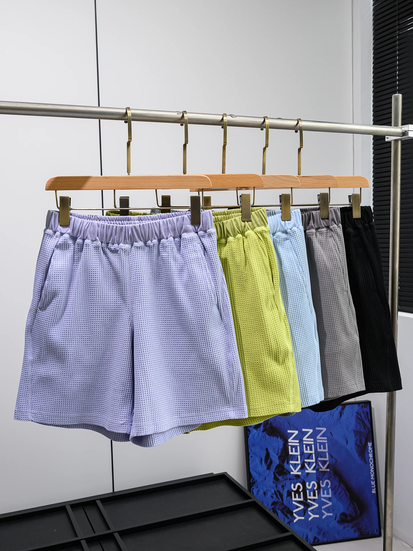 Summer Dopaamine Breathable Waffle Outdoor Unisex Loose Straight Casual Versatile Five-Part Shorts Comfortable Lightweight ...
Summer Dopaamine Breathable Waffle Outdoor Unisex Loose Straight Casual Versatile Five-Part Shorts Comfortable Lightweight ...