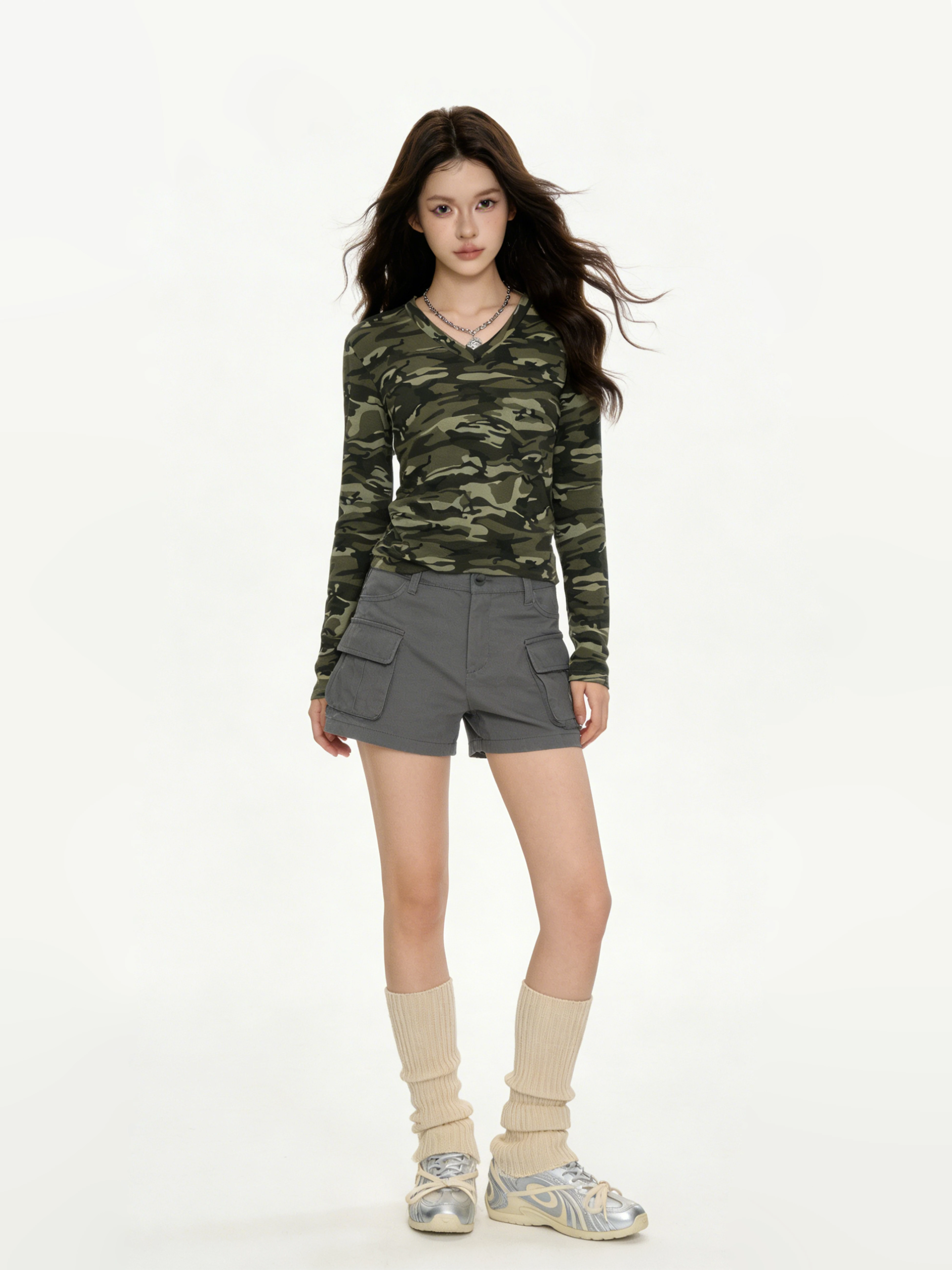 Retro American Camouflage Long Sleeve V-Neck T-Shirt Women's Slimming Design High Street Style Small Ball Ball Top
Retro American Camouflage Long Sleeve V-Neck T-Shirt Women's Slimming Design High Street Style Small Ball Ball Top