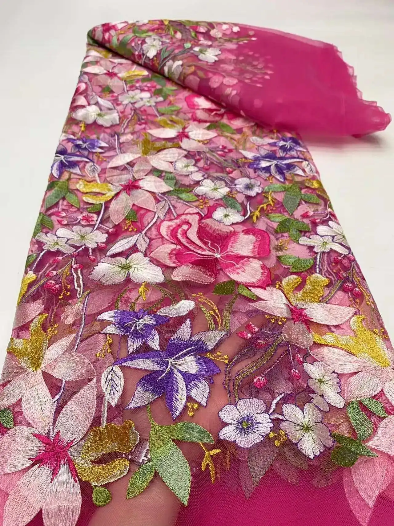 African Sequins Beaded Lace Fabrics 2025 High Quality Embroidery French Nigerian Lace Fabric For Wedding Sewing Material
African Sequins Beaded Lace Fabrics 2025 High Quality Embroidery French Nigerian Lace Fabric For Wedding Sewing Material