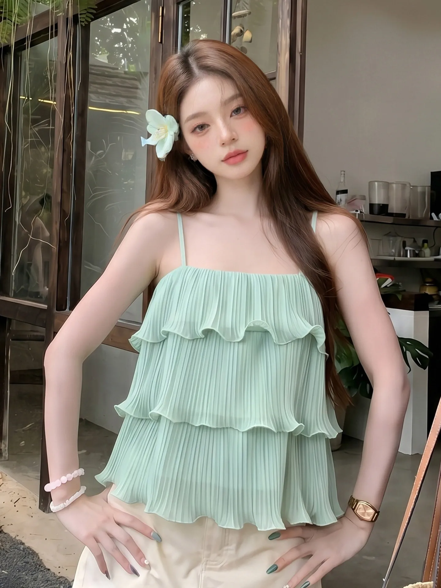 Sweet Summer Beach Vacation Style Ruffle Hem Pleated Strap Vest Women Slimming Top Pure Desire Polyester Fiber Casual Wear
Sweet Summer Beach Vacation Style Ruffle Hem Pleated Strap Vest Women Slimming Top Pure Desire Polyester Fiber Casual Wear