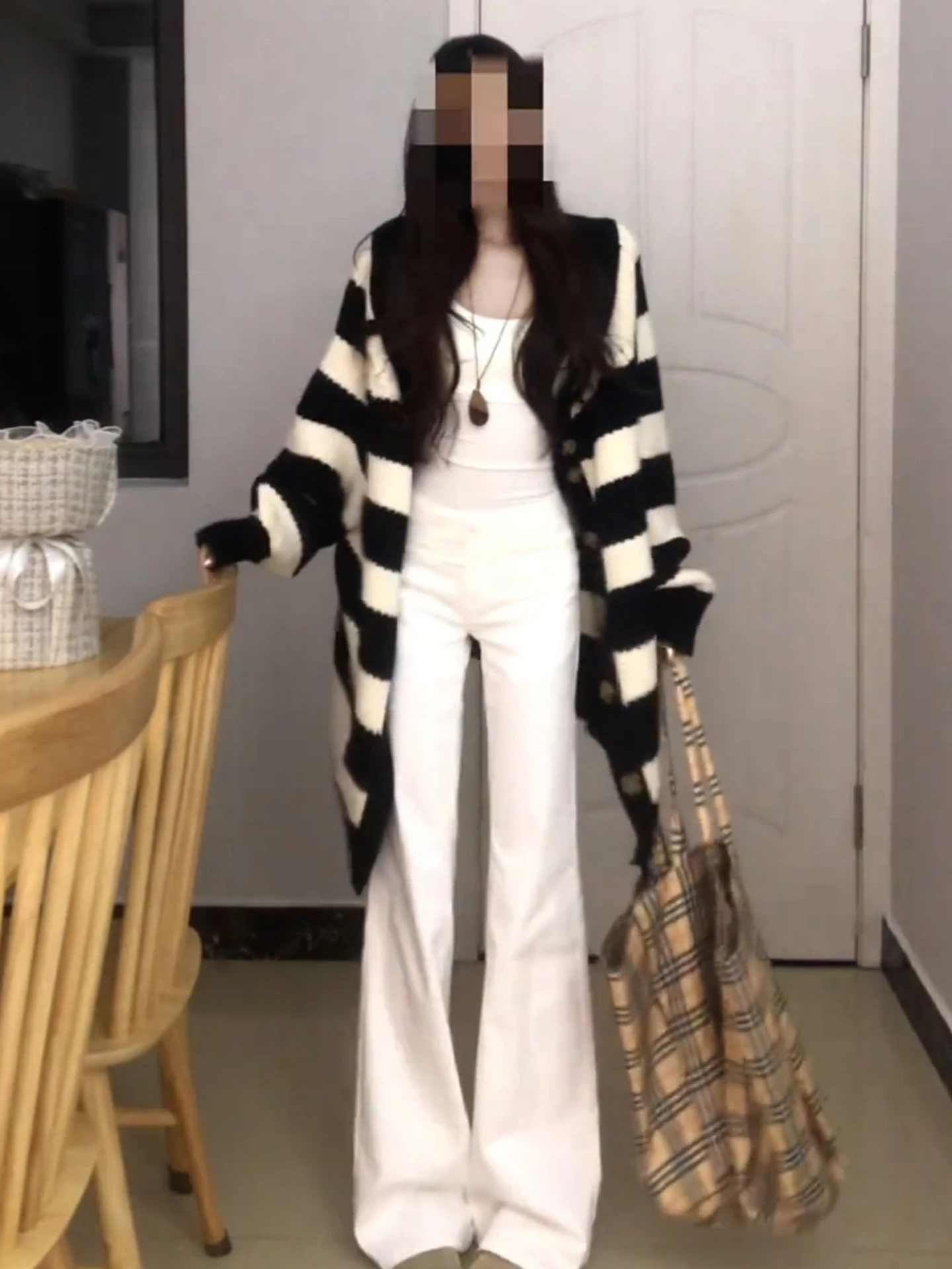 2026 New Women's Korean Sle Loose Casual Striped Knit Cardigan Long Sve Top Open Front Casual Outerwear
2026 New Women's Korean Sle Loose Casual Striped Knit Cardigan Long Sve Top Open Front Casual Outerwear
