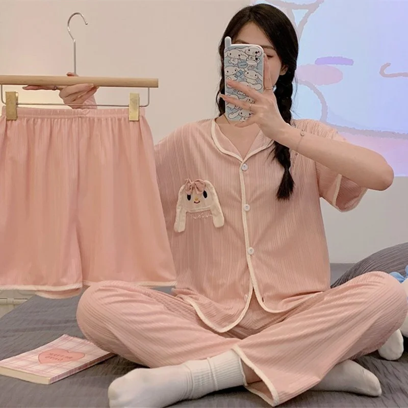Sweet girl Sanrio loungewear cartoon cute jade cinnamon dog pajamas casual and comfortable can be worn outside loungewear
Sweet girl Sanrio loungewear cartoon cute jade cinnamon dog pajamas casual and comfortable can be worn outside loungewear