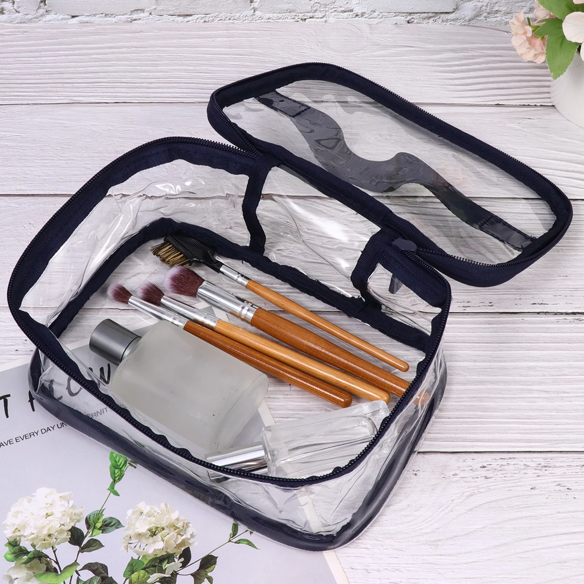 PVC Bag High Capacity Transparent Travel Makeup Toiletry Bags Daily Use Women Fashion Waterproof Storage Jelly Bag
PVC Bag High Capacity Transparent Travel Makeup Toiletry Bags Daily Use Women Fashion Waterproof Storage Jelly Bag