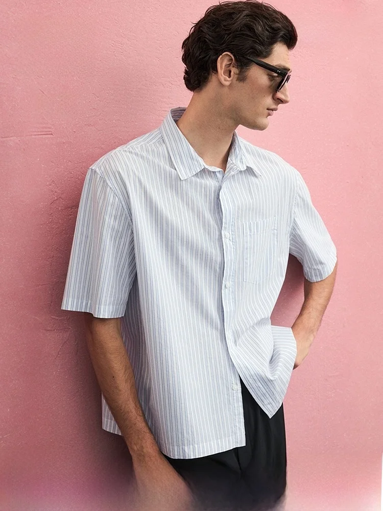 H&M Men's Fashionable Casual Standard Fit Square Silk Shirt Summer 2025 Short Sleeve Daily Wear 100% Cotton
H&M Men's Fashionable Casual Standard Fit Square Silk Shirt Summer 2025 Short Sleeve Daily Wear 100% Cotton
