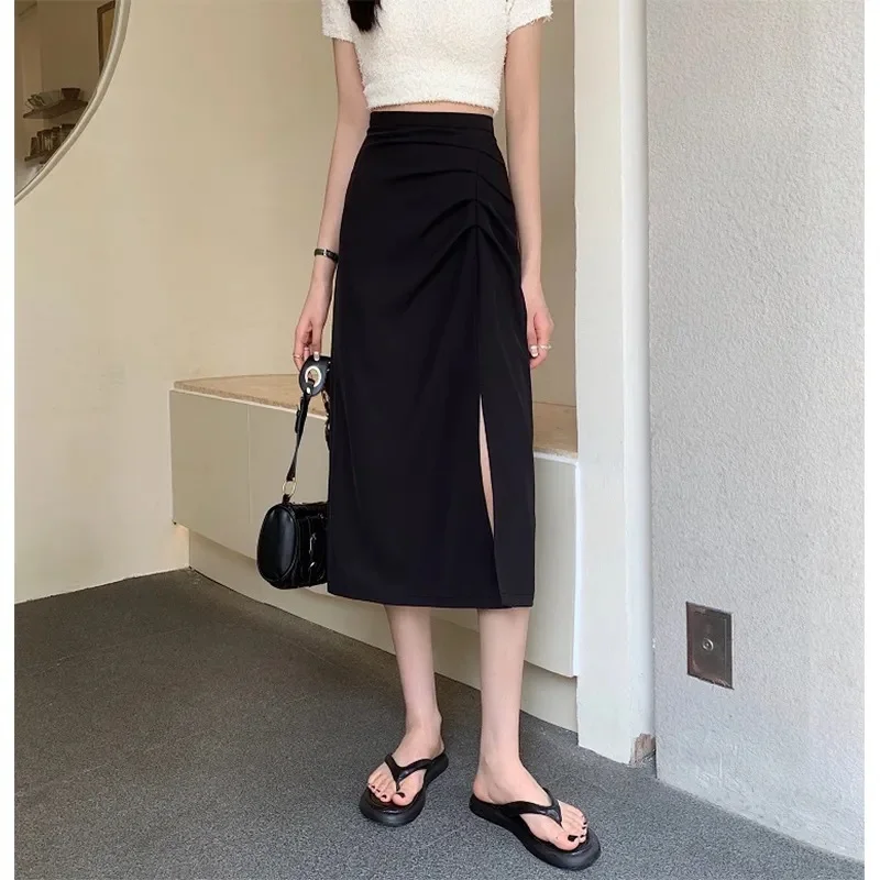 Women's Y2k Punk Skirts with High Waist and High Slits Elegant Fashion and Sexy Chain Decoration Street Wear Mid-length Skirts
Women's Y2k Punk Skirts with High Waist and High Slits Elegant Fashion and Sexy Chain Decoration Street Wear Mid-length Skirts