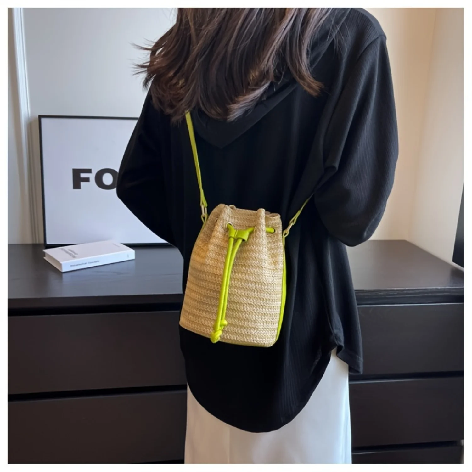 Стильная тканая сумка-ведро, повседневная сумка через плечо с регулируемым ремешком
Стильная тканая сумка-ведро, повседневная сумка через плечо с регулируемым ремешком