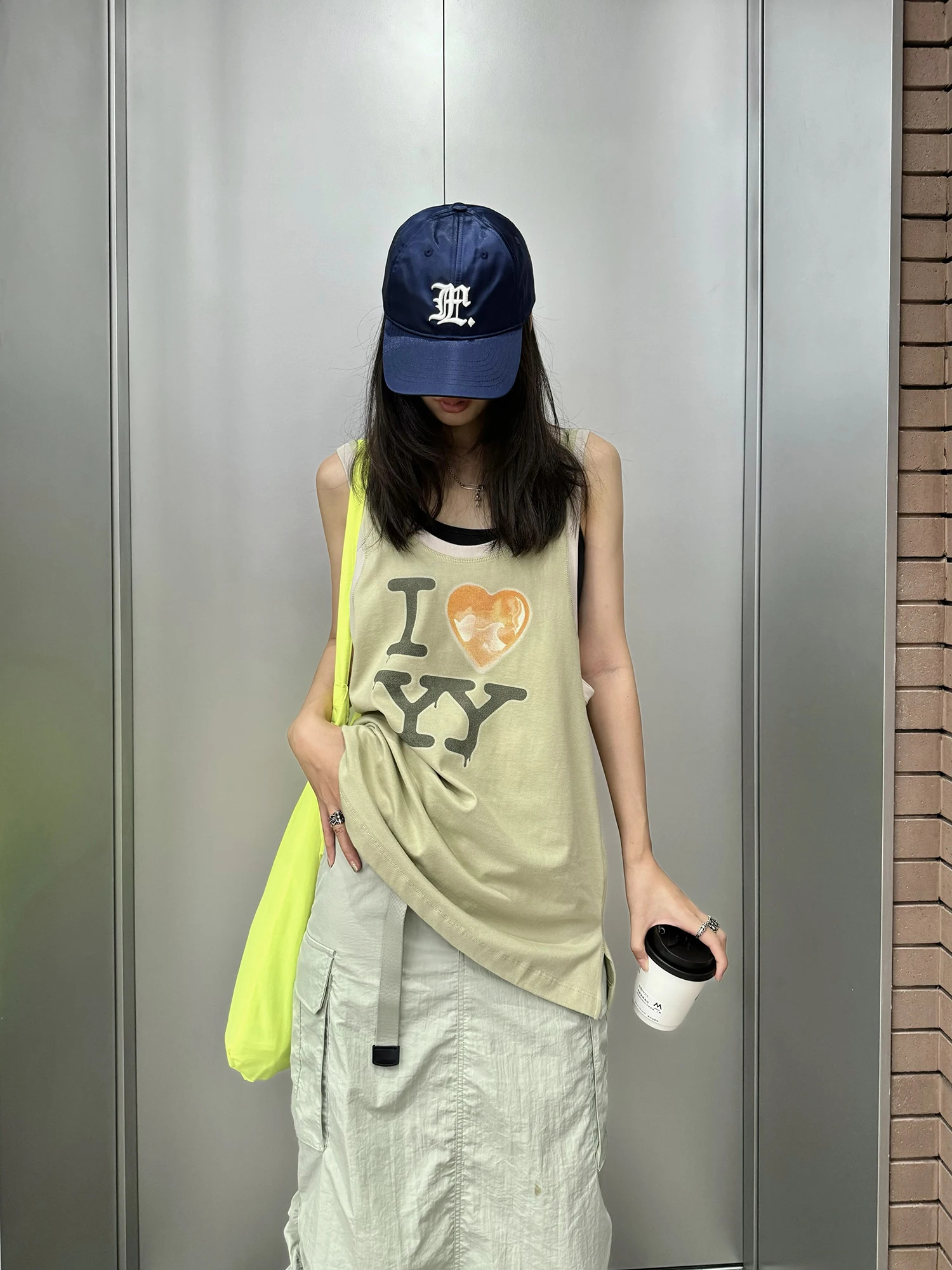 Женская повседневная хлопковая летняя футболка-топ Aboutkeke Loose Svel с принтом в виде сердец, в американском стиле, с вырезом через плечо
Женская повседневная хлопковая летняя футболка-топ Aboutkeke Loose Svel с принтом в виде сердец, в американском стиле, с вырезом через плечо