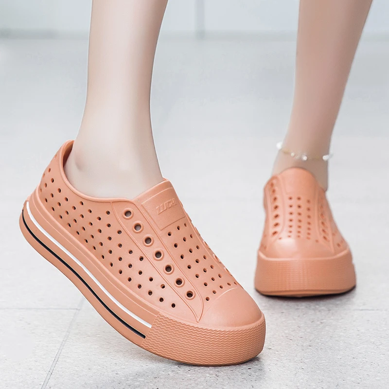 Sandals for Women Beach Shoes Platform Beach EVA Anti Slip Thick Sole Comfortable Hiking Sneakers Outdoor Casual Shoes 35-40
Sandals for Women Beach Shoes Platform Beach EVA Anti Slip Thick Sole Comfortable Hiking Sneakers Outdoor Casual Shoes 35-40