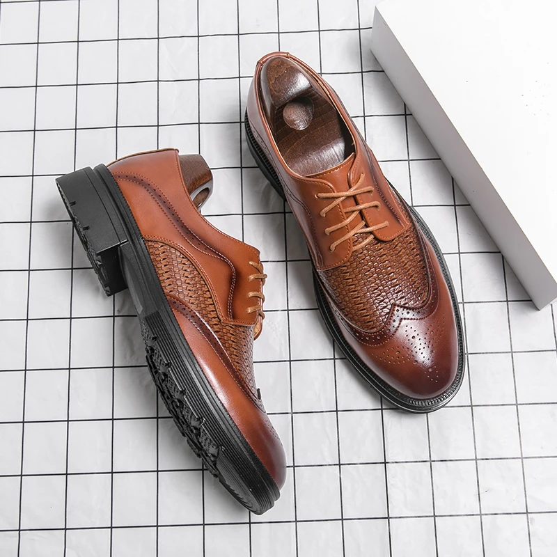 Retro Men Formal Leather Shoes Black-brown Color Casual Business Office Breathable Stylish Brogues Sizes 38-46 Men Shoes
Retro Men Formal Leather Shoes Black-brown Color Casual Business Office Breathable Stylish Brogues Sizes 38-46 Men Shoes
