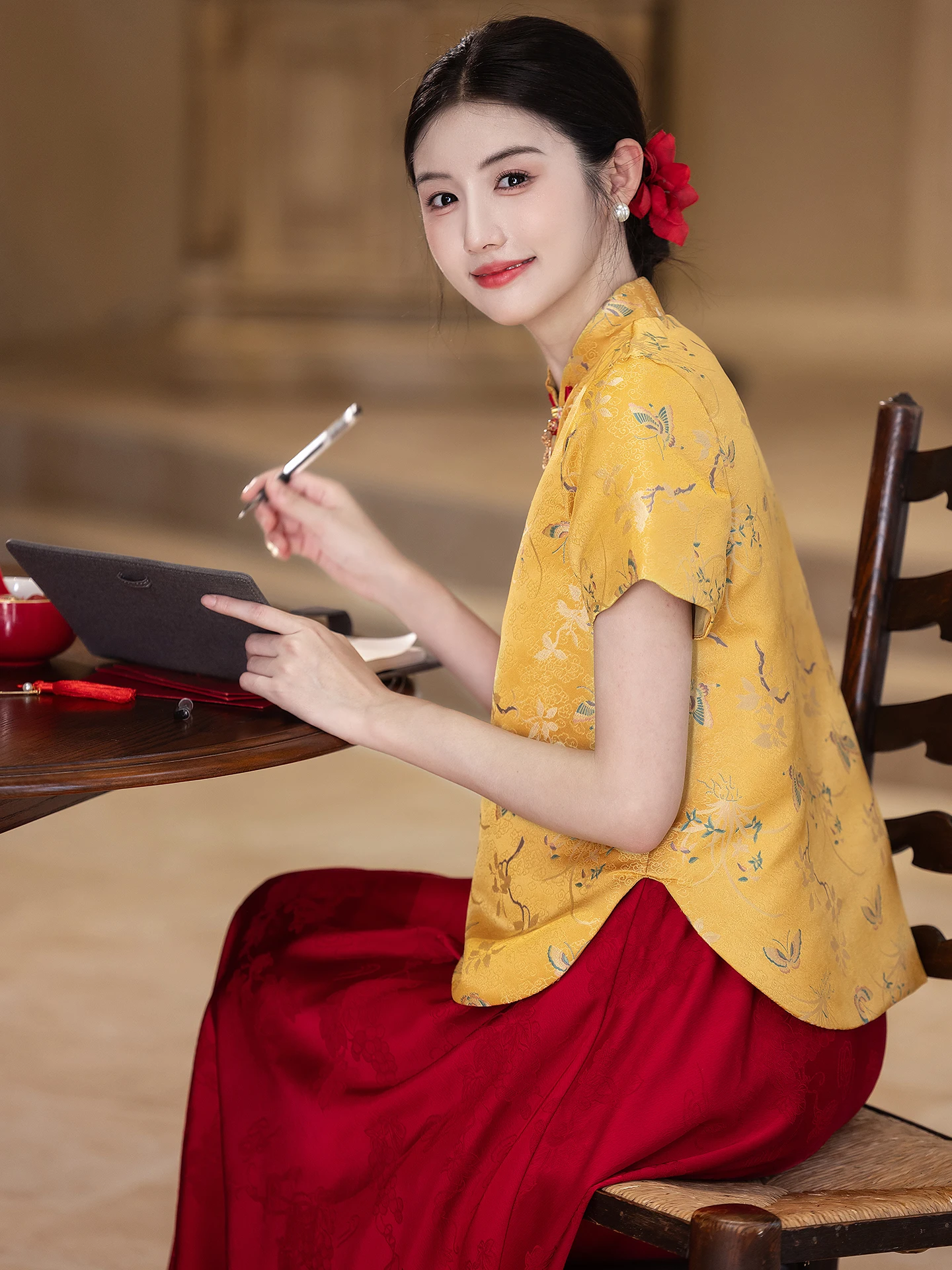 New Chinese Style Vintage Improved Bride Two-Piece Set Morning Robe Wedding Ceremony Clothes Large Size Fat MM
New Chinese Style Vintage Improved Bride Two-Piece Set Morning Robe Wedding Ceremony Clothes Large Size Fat MM