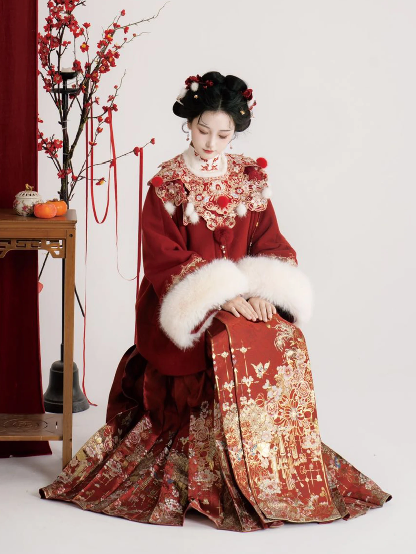 Красное вышитое пальто Ханьфу для женщин, для новогодних и винных церемоний, традиционное китайское свадебное платье от Zhihengjian
Красное вышитое пальто Ханьфу для женщин, для новогодних и винных церемоний, традиционное китайское свадебное платье от Zhihengjian