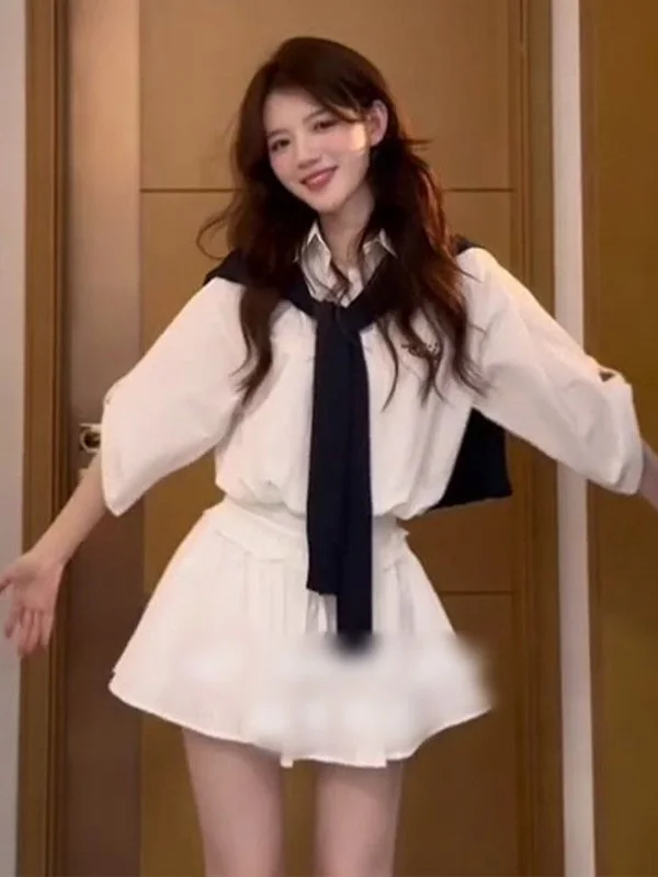 White Short Sleeve Shirt Top Women's Summer Fashionable Casual College Style Half Skirt Set High Waist Commute Style
White Short Sleeve Shirt Top Women's Summer Fashionable Casual College Style Half Skirt Set High Waist Commute Style