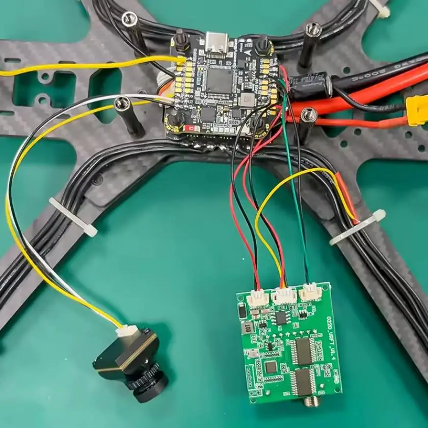 FPV Racing Drone Control Fiber Optic Cable Outer Dia 0.3mm Length 2KM 3KM 5KM 10KM 15KM FC/UPC Controlled Fiber Core Optic Wire
FPV Racing Drone Control Fiber Optic Cable Outer Dia 0.3mm Length 2KM 3KM 5KM 10KM 15KM FC/UPC Controlled Fiber Core Optic Wire