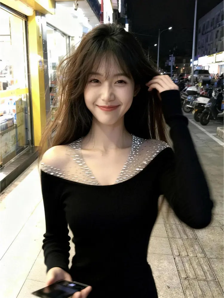 Pure Desire Sexy Girl Knitted V-Ne Sweater Women's Autumn Winter Luxury Sensual Inner Wear Base Top with Sequins Net
Pure Desire Sexy Girl Knitted V-Ne Sweater Women's Autumn Winter Luxury Sensual Inner Wear Base Top with Sequins Net