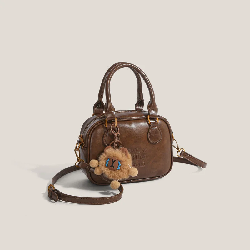King Studio Vintage Bowling Bag Retro Premium Leather Top Handle Shoulder Crossbody Handbag Versatile For Women Spring Summer
King Studio Vintage Bowling Bag Retro Premium Leather Top Handle Shoulder Crossbody Handbag Versatile For Women Spring Summer