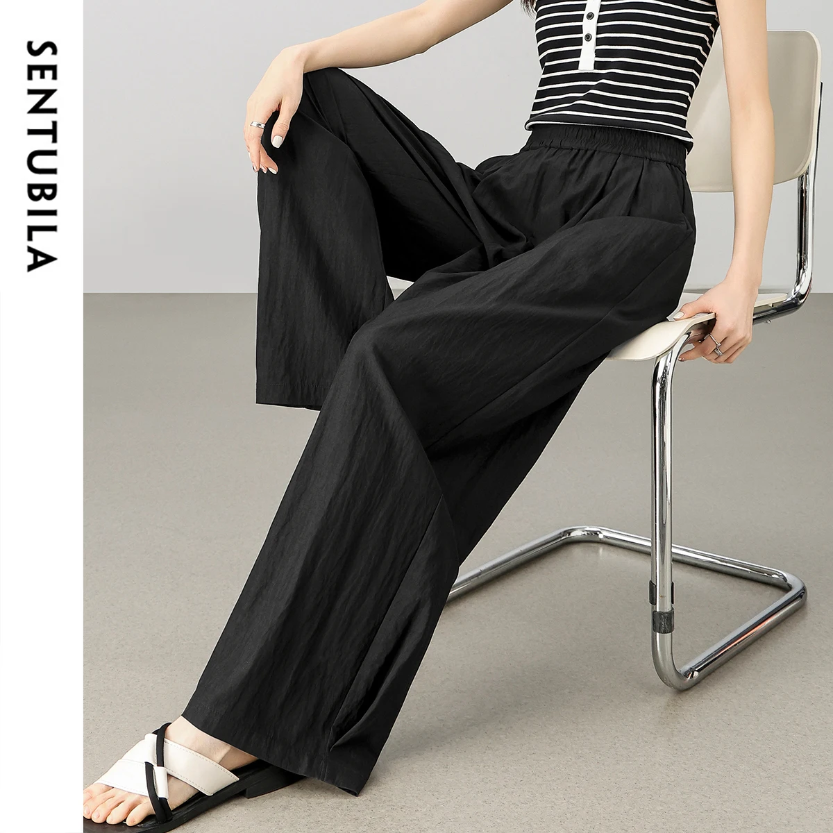 SENTUBILA Casual Women Pants 2025 Commuting Solid Elastic Waist Pockets Loose Full-length Pants Folds Female Trousers 152K58178
SENTUBILA Casual Women Pants 2025 Commuting Solid Elastic Waist Pockets Loose Full-length Pants Folds Female Trousers 152K58178