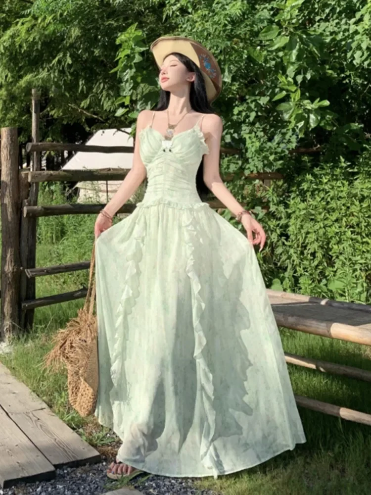 2025 Elegant Sleeveless Ruffle Pleat Fairy Party Dress Summer Lawn Courtyard Robe Sweet Green Spaghetti Strap Womens Dresses
2025 Elegant Sleeveless Ruffle Pleat Fairy Party Dress Summer Lawn Courtyard Robe Sweet Green Spaghetti Strap Womens Dresses