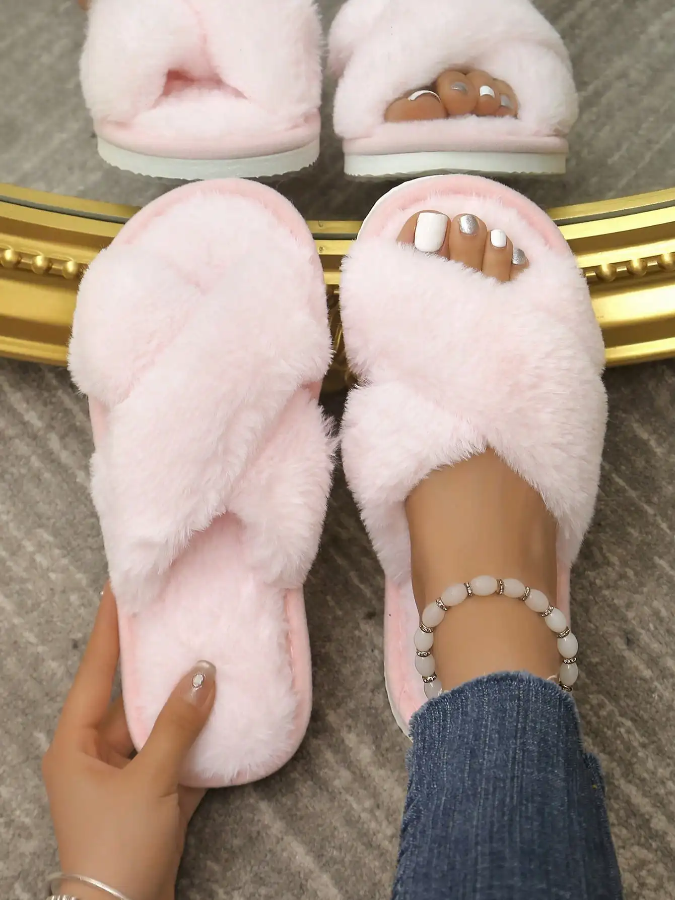 Women's Fluffy Cross Strap Slippers, Soft Plush Warm Comfortable Open Toe Cozy House Shoes, Suitable For Indoor And Outdoor, Pink
Women's Fluffy Cross Strap Slippers, Soft Plush Warm Comfortable Open Toe Cozy House Shoes, Suitable For Indoor And Outdoor, Pink