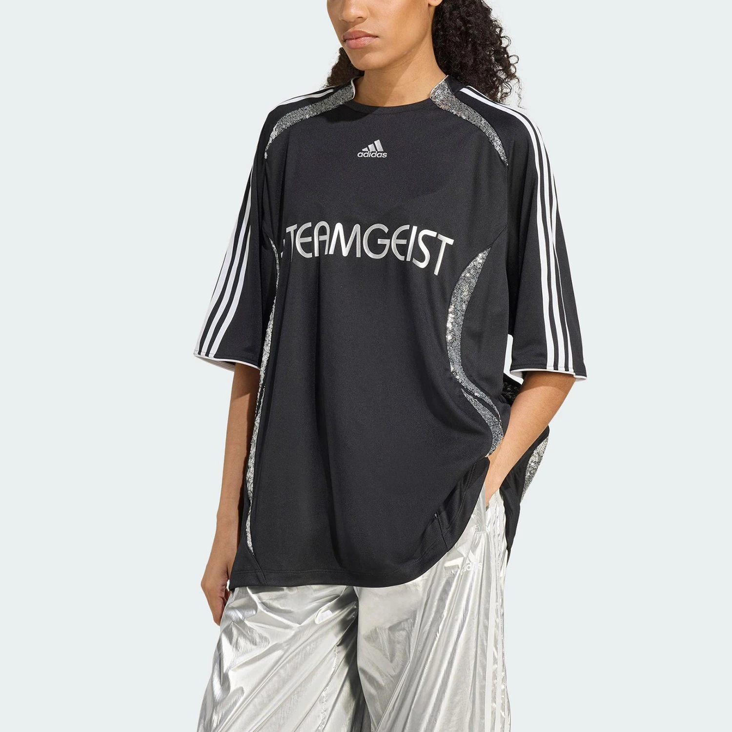 Adidas genuine 2025 Summer Women's Loose Football Sports Tee KE9792
Adidas genuine 2025 Summer Women's Loose Football Sports Tee KE9792