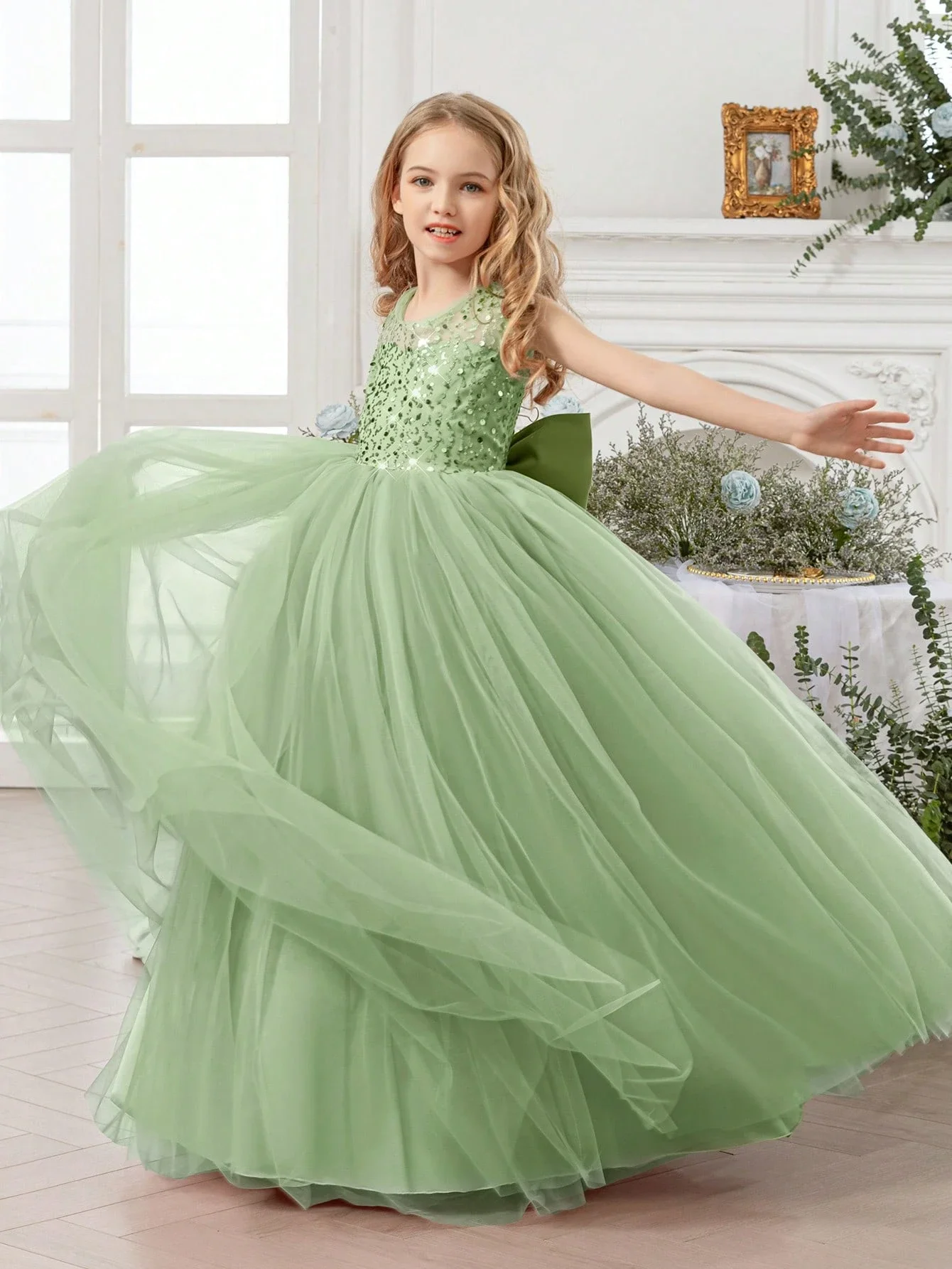 Elegant Bow Princess Gown For Women, Formal Ball Gown For Wedding Party
Elegant Bow Princess Gown For Women, Formal Ball Gown For Wedding Party