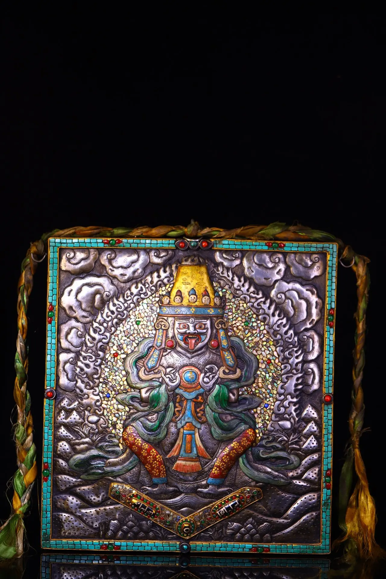 15"Old Xizang Folk Collection Old Tiantie Painted Cinnabar Mosaic Gem Shell Zakiram Buddha Tangka Worship Hall Wall hanging
15"Old Xizang Folk Collection Old Tiantie Painted Cinnabar Mosaic Gem Shell Zakiram Buddha Tangka Worship Hall Wall hanging