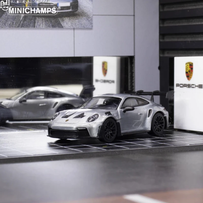 Minichamps масштаб 1/64 911 GT3 RS лак сплав имитация модели автомобиля статическая коллекция Decoratede праздничная игрушка в подарок
Minichamps масштаб 1/64 911 GT3 RS лак сплав имитация модели автомобиля статическая коллекция Decoratede праздничная игрушка в подарок