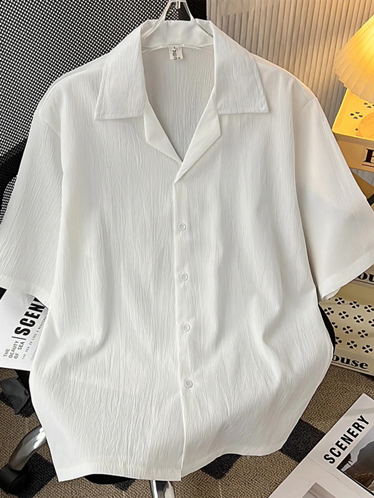 New Chinese Style White Pleated Open Cardigan Button Shirt Men's Loose Summer High-End Drape Half Sleeve Shirt for Men And Women
New Chinese Style White Pleated Open Cardigan Button Shirt Men's Loose Summer High-End Drape Half Sleeve Shirt for Men And Women