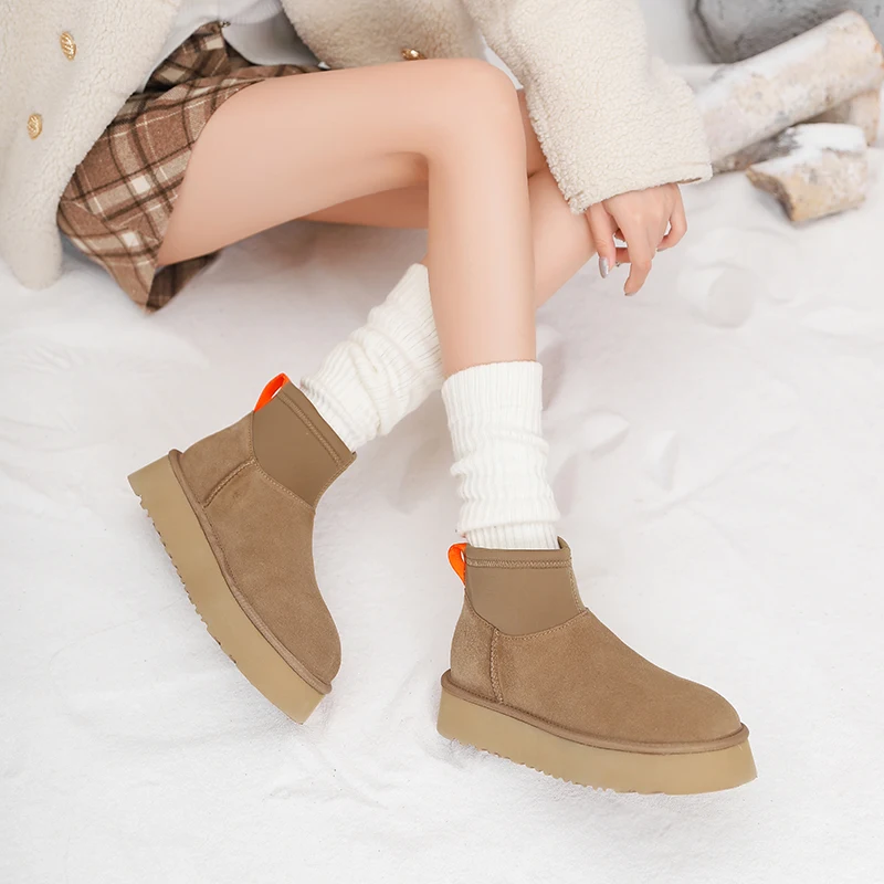 Matte cowhide lightweight casual stretch fabric pure wool solid color round toe snow boots
Matte cowhide lightweight casual stretch fabric pure wool solid color round toe snow boots