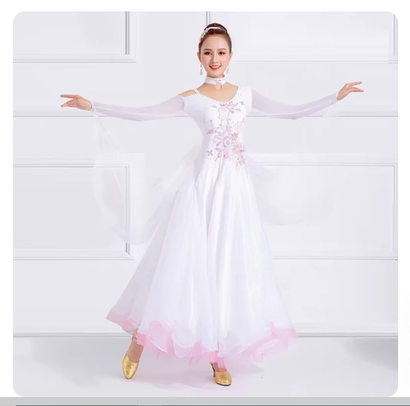 New Round Neck Full Skirt Modern Dance Waltz Performance Dress
New Round Neck Full Skirt Modern Dance Waltz Performance Dress