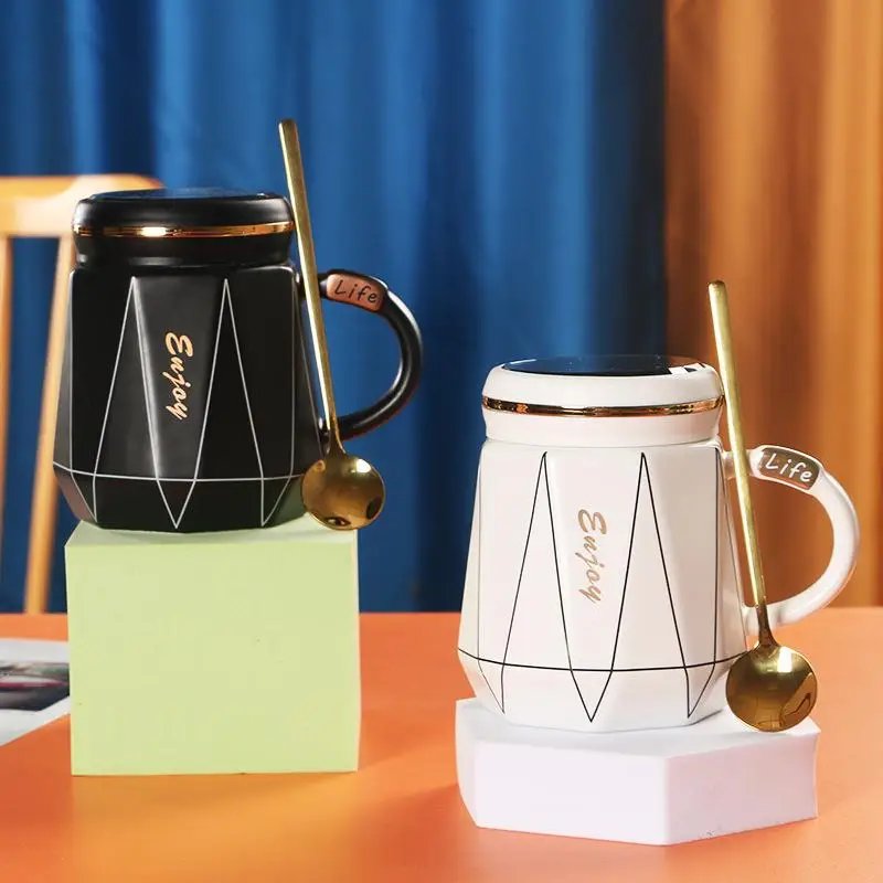 Creative Large Capacity Ceramic Mugs with Lid And Spoon for Office Coffee Drinking Water Cups Couples Men Women Universal
Creative Large Capacity Ceramic Mugs with Lid And Spoon for Office Coffee Drinking Water Cups Couples Men Women Universal