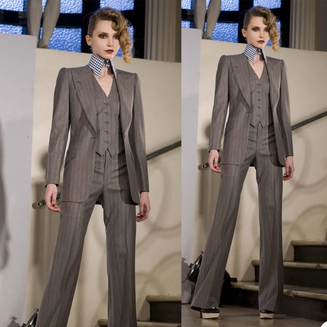 Stripe Business Women Suits Peaked Lapel Full Sleeves Jacket Casual 3 Pieces Pants Blazer Daily Office Lade Wear Vest Coat
Stripe Business Women Suits Peaked Lapel Full Sleeves Jacket Casual 3 Pieces Pants Blazer Daily Office Lade Wear Vest Coat
