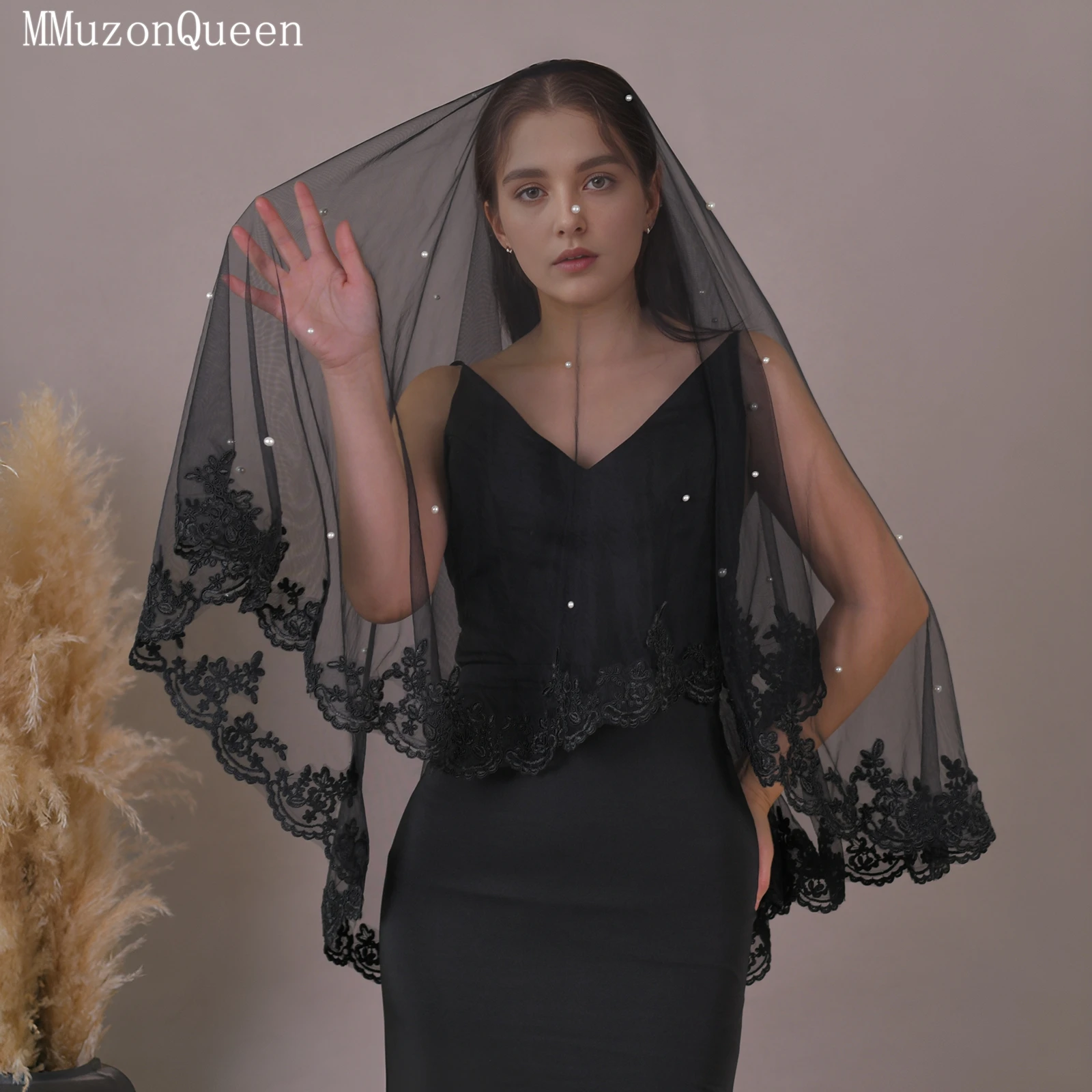 Свадебная фата TOPQUEEN V65A черная, ручной работы, с цветочной вышивкой, белыми бусинами и кружевом, однослойная, для вечеринок и свадеб
Свадебная фата TOPQUEEN V65A черная, ручной работы, с цветочной вышивкой, белыми бусинами и кружевом, однослойная, для вечеринок и свадеб