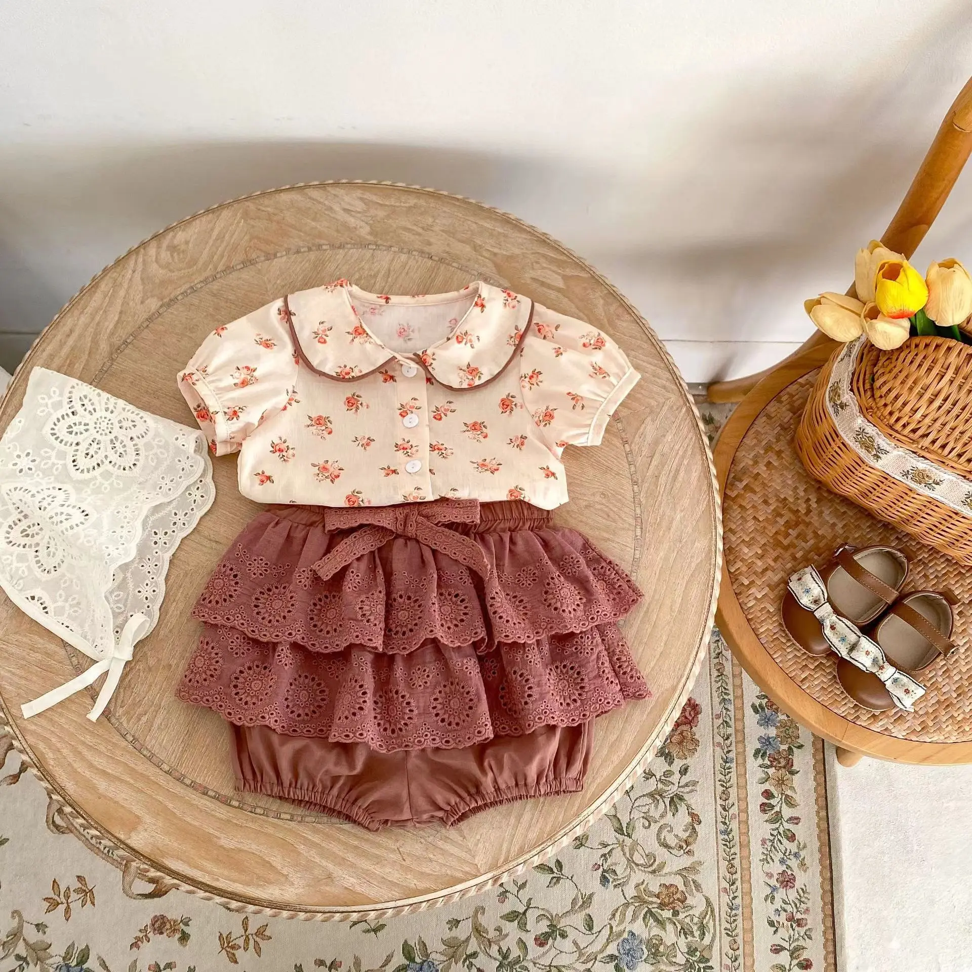 Girls Summer New Set 2024 Girl Baby Doll Neck Printed Short sleeved Top+Lace Shorts Set
Girls Summer New Set 2024 Girl Baby Doll Neck Printed Short sleeved Top+Lace Shorts Set