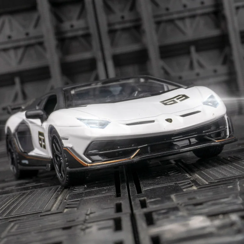 CCA 1:32 Lamborghini Aventado SVJ63 имитация сплава литая под давлением модель дисплей нижняя модель автомобиля комплект сидений коллекция подарок
CCA 1:32 Lamborghini Aventado SVJ63 имитация сплава литая под давлением модель дисплей нижняя модель автомобиля комплект сидений коллекция подарок