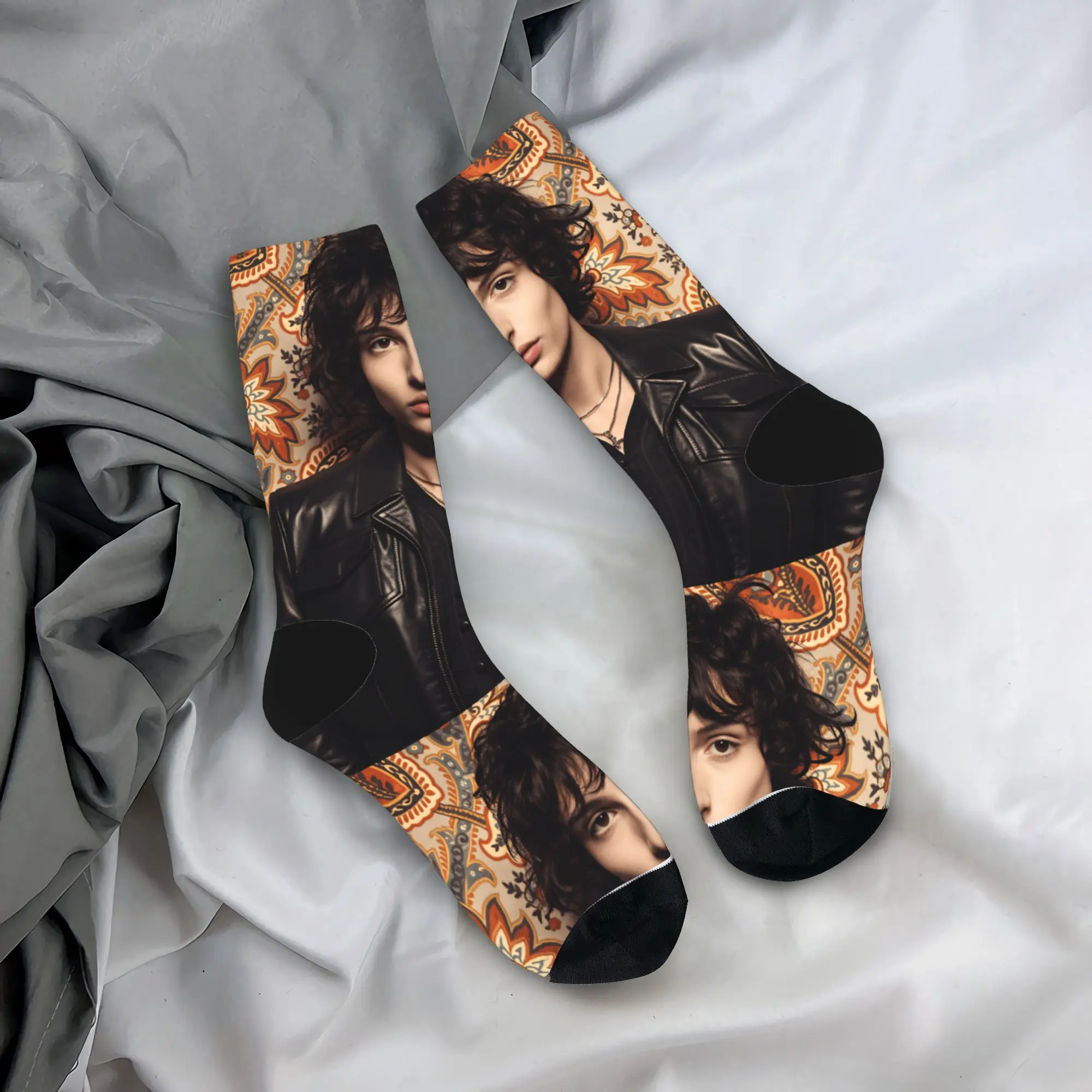 Носки F-Finn Wolfhard, нескользящие чулки, мужские теплые мягкие спортивные носки для бега, осенние винтажные носки на заказ
Носки F-Finn Wolfhard, нескользящие чулки, мужские теплые мягкие спортивные носки для бега, осенние винтажные носки на заказ