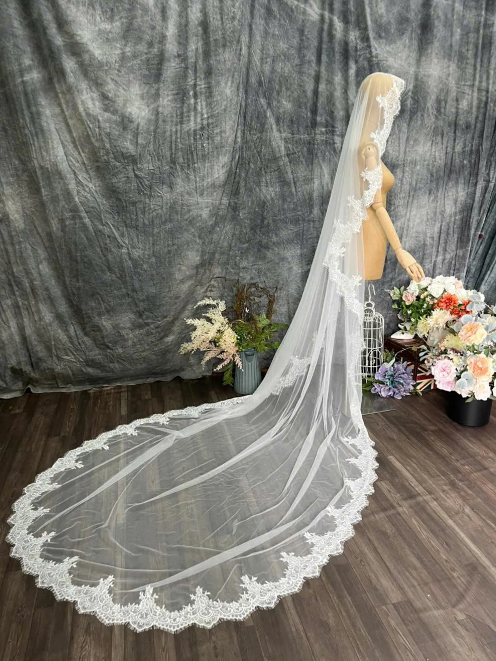 Wedding Accessories Chantilly Lace Mantilla Wedding Veil Scalloped Eyelash Lace Edge Mantila Eyelash Lace Edge Style Bridal Veil
Wedding Accessories Chantilly Lace Mantilla Wedding Veil Scalloped Eyelash Lace Edge Mantila Eyelash Lace Edge Style Bridal Veil
