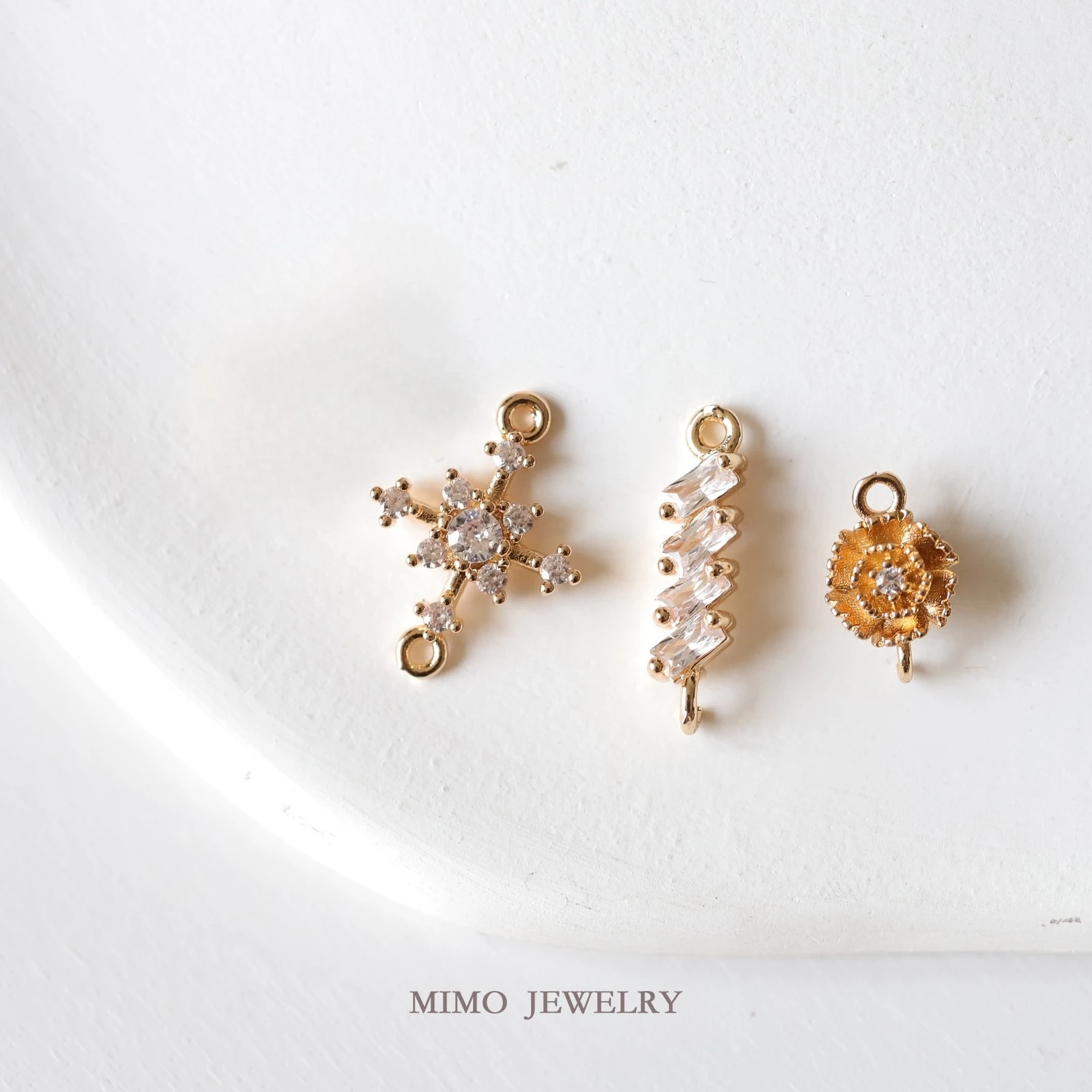 Двойной кулон с микроинкрустацией цирконом, цветок, снежинка, подвески, подвески, принадлежности для подвесок, сделай сам, ручная латунь, позолоченные аксессуары
Двойной кулон с микроинкрустацией цирконом, цветок, снежинка, подвески, подвески, принадлежности для подвесок, сделай сам, ручная латунь, позолоченные аксессуары