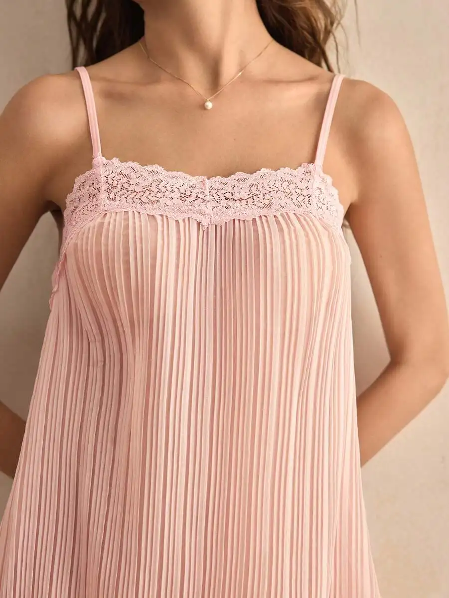 Women Solid Color Lace Trim Pleated Slip Dress
Women Solid Color Lace Trim Pleated Slip Dress