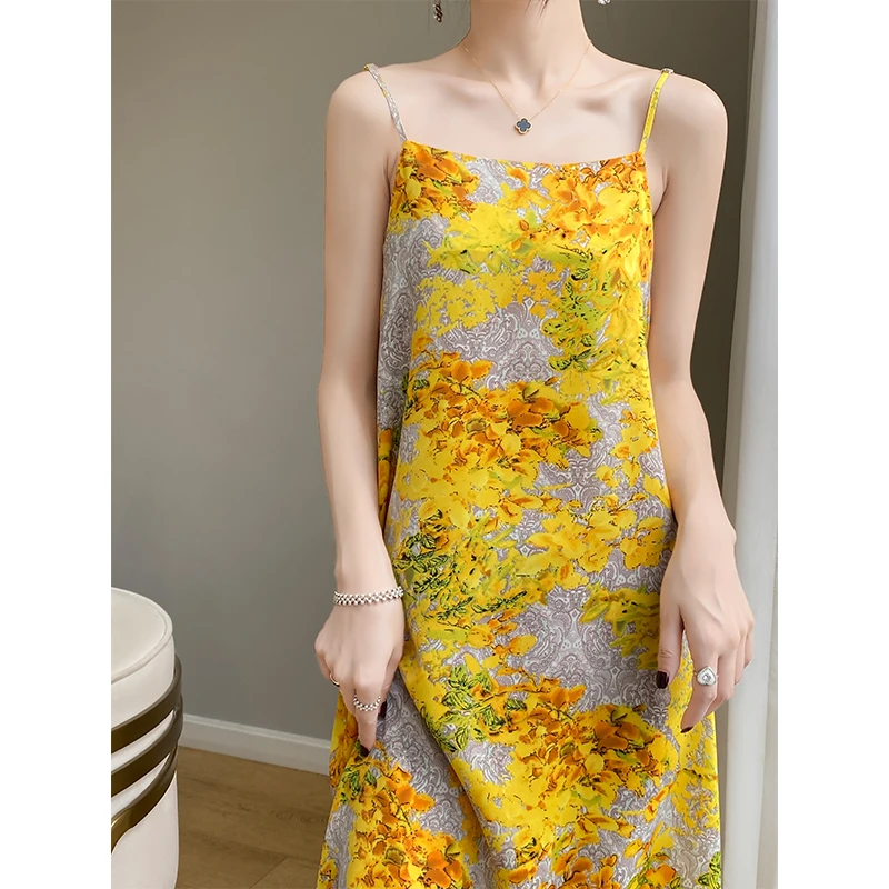 Gold War Robe One line Neck Women's Spring/Summer New Korean Edition Korean High end Design Feeling Sling Dress
Gold War Robe One line Neck Women's Spring/Summer New Korean Edition Korean High end Design Feeling Sling Dress