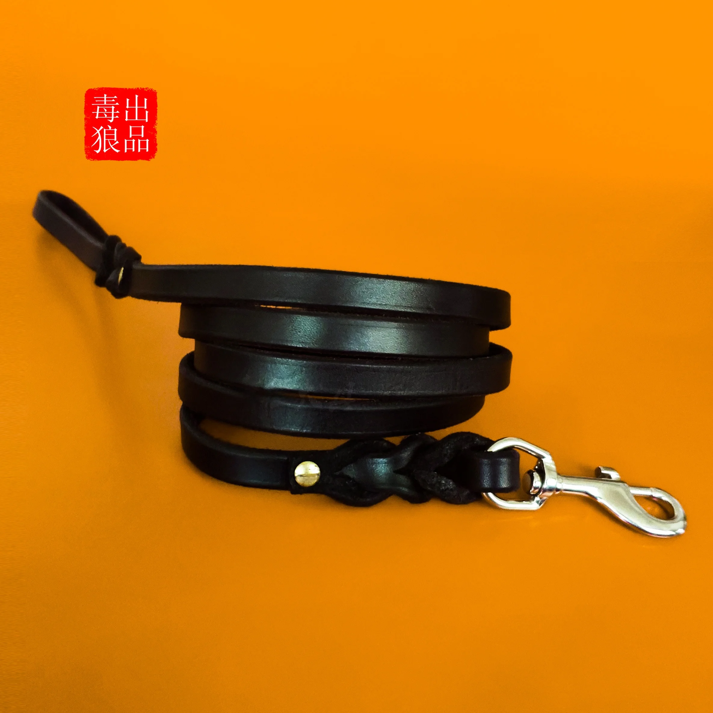 Кожаный поводок для собак пород Bla Leather Dog Lea epherd, специализированные товары для питомцев для прогулок и дрессировки: для золотистых ретриверов, доберманов, иба, ину...
Кожаный поводок для собак пород Bla Leather Dog Lea epherd, специализированные товары для питомцев для прогулок и дрессировки: для золотистых ретриверов, доберманов, иба, ину...