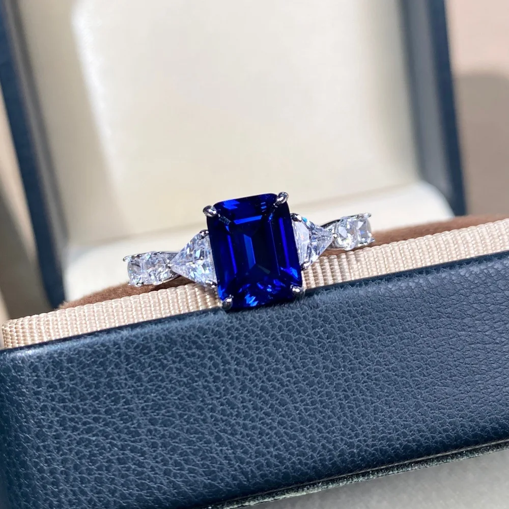 Luxury Platinum Solid Platinum PT950 Women's Ring Diamond 3-carat Sapphire Beautiful
Luxury Platinum Solid Platinum PT950 Women's Ring Diamond 3-carat Sapphire Beautiful