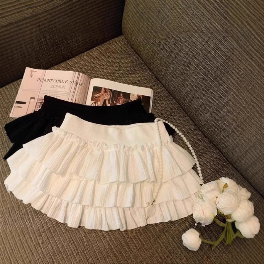【HOT】White short skirt sweet ballet short skirt autumn and winter new small man anti-light black cake skirt
【HOT】White short skirt sweet ballet short skirt autumn and winter new small man anti-light black cake skirt