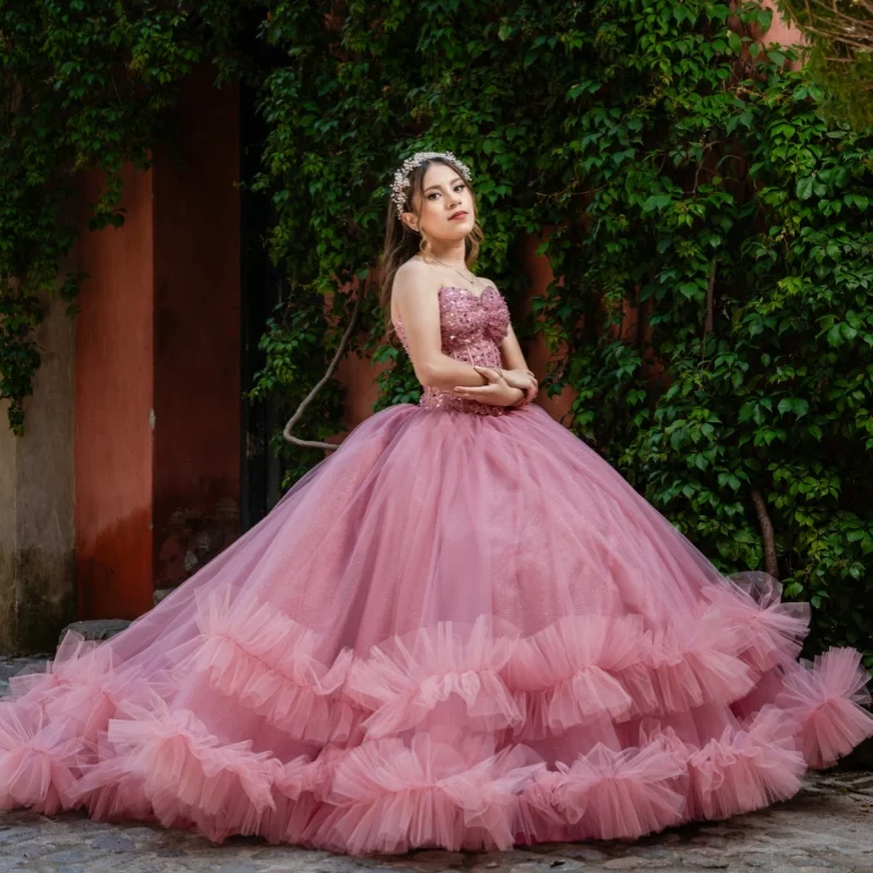 Pink Quinceanera Dress off-shoulder Glitter Decal Long tail Lace Layering vestidos de 15 Quinceanera Customize
Pink Quinceanera Dress off-shoulder Glitter Decal Long tail Lace Layering vestidos de 15 Quinceanera Customize