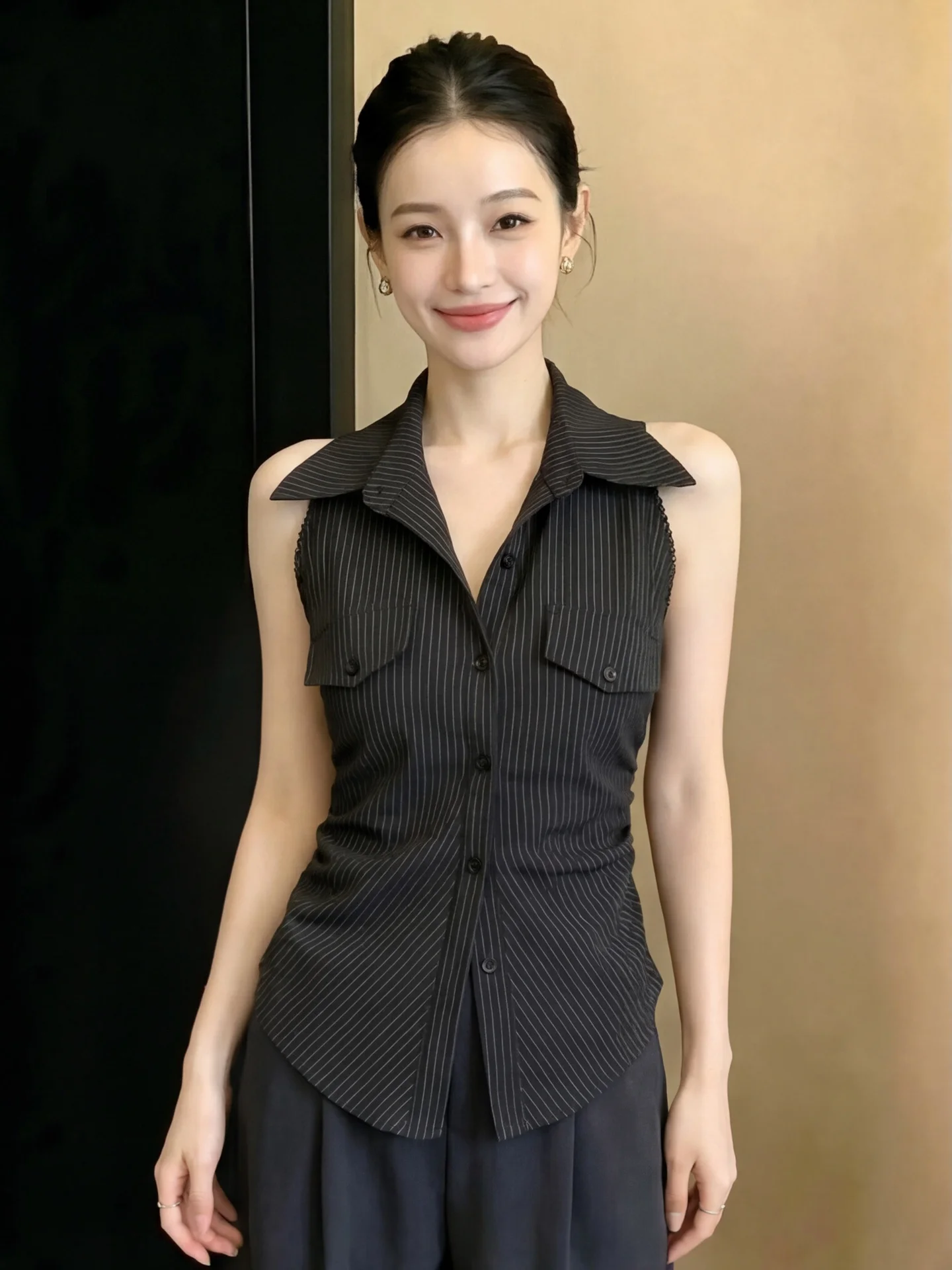 Summer Thin Collar Sleeveless Shirt Women's Waist Knot Belted Shirt Lightweight Maturity Beautiful Ope...
Summer Thin Collar Sleeveless Shirt Women's Waist Knot Belted Shirt Lightweight Maturity Beautiful Ope...