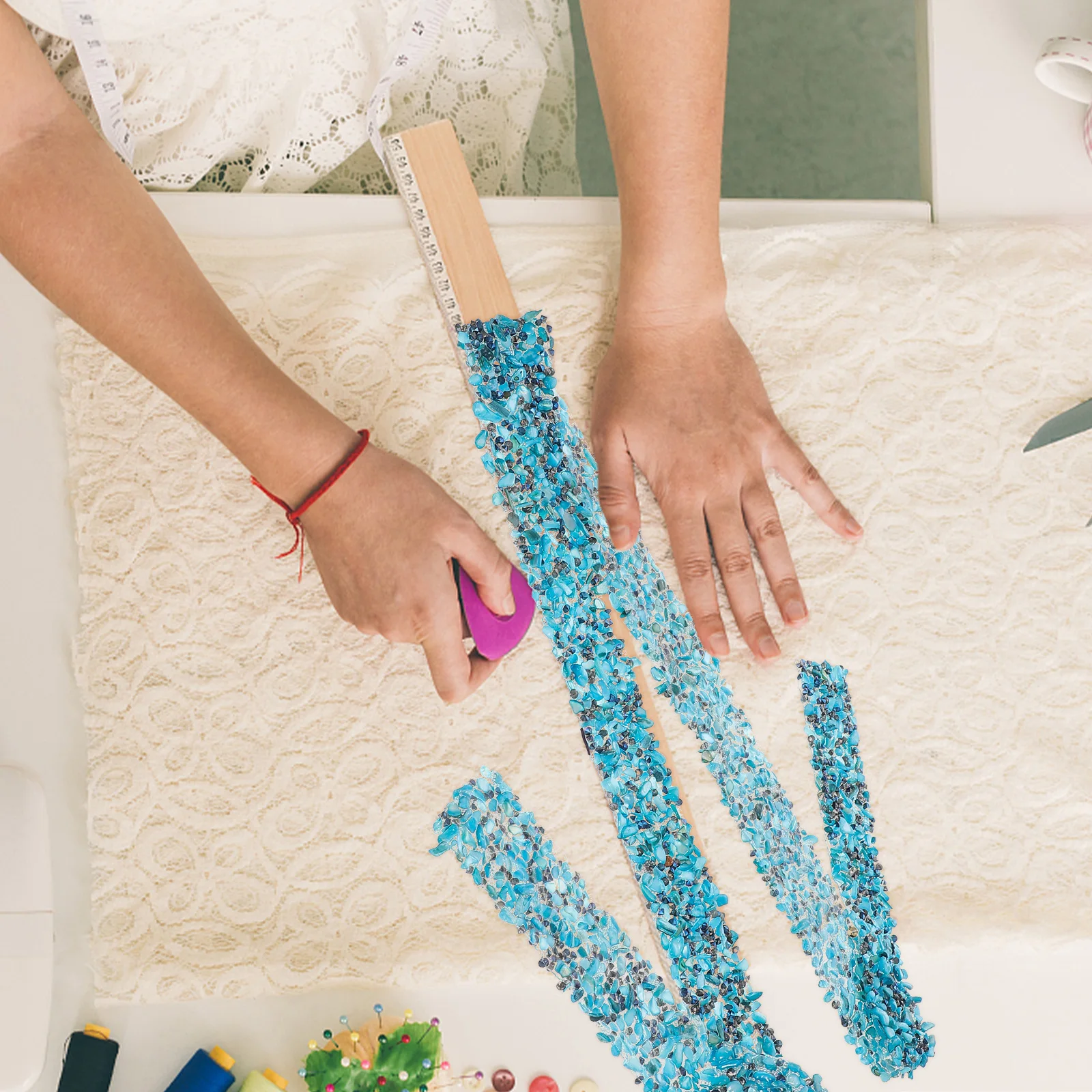 Crystal Ribbon Decorative Trim Gravel Strip Decoration Multi Function Costume Supplies Wear Resistant Crafted Ribbon DIY Clothes
Crystal Ribbon Decorative Trim Gravel Strip Decoration Multi Function Costume Supplies Wear Resistant Crafted Ribbon DIY Clothes